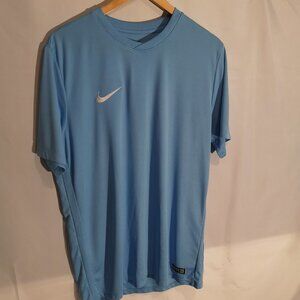 Nike Men's Size XL Light Blue Short Sleeves Dri Fit Athletic shirt